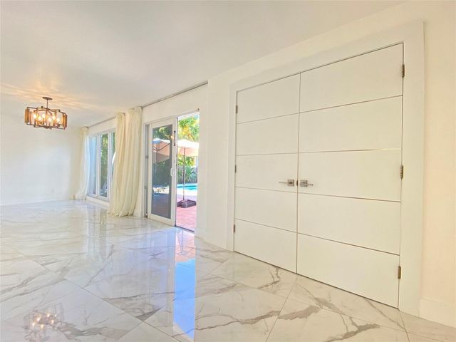 949 Van Buren Street, Hollywood, FL 33019