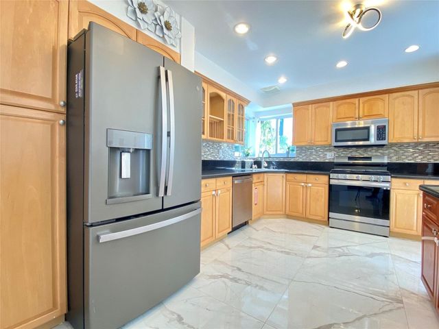 949 Van Buren Street, Hollywood, FL 33019