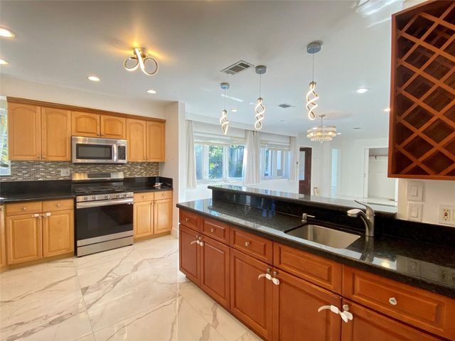 949 Van Buren Street, Hollywood, FL 33019