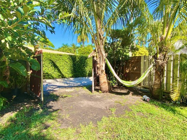 949 Van Buren Street, Hollywood, FL 33019