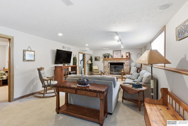 5629 N 126th Avenue, Omaha, NE 68164