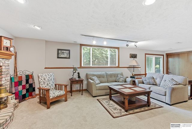 5629 N 126th Avenue, Omaha, NE 68164