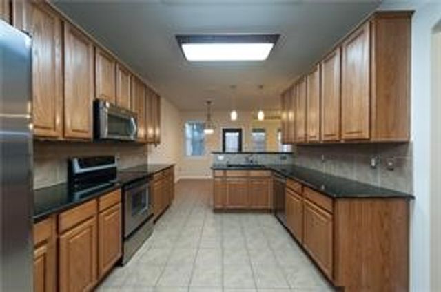 4708 Cattail Lane, Denton, TX 76208