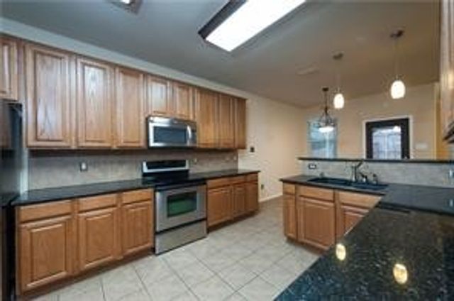 4708 Cattail Lane, Denton, TX 76208