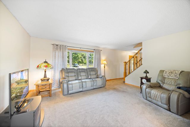409 127th Street NE, Monticello, MN 55362
