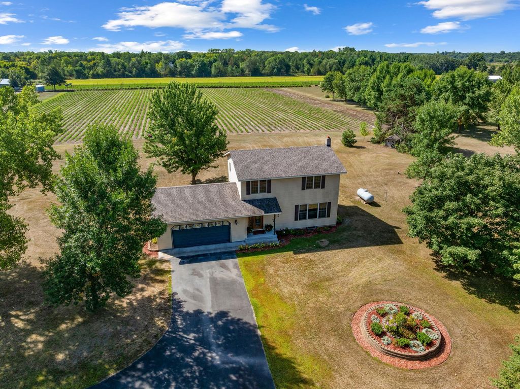 409 127th Street NE, Monticello, MN 55362