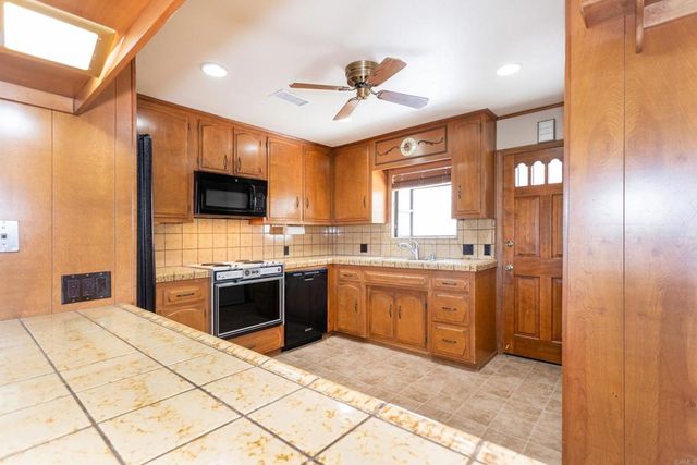 3020 RED MOUNTAIN HEIGHTS, Fallbrook, CA 92028