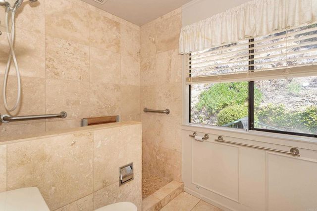 3020 RED MOUNTAIN HEIGHTS, Fallbrook, CA 92028