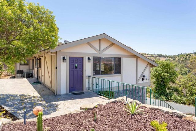 3020 RED MOUNTAIN HEIGHTS, Fallbrook, CA 92028