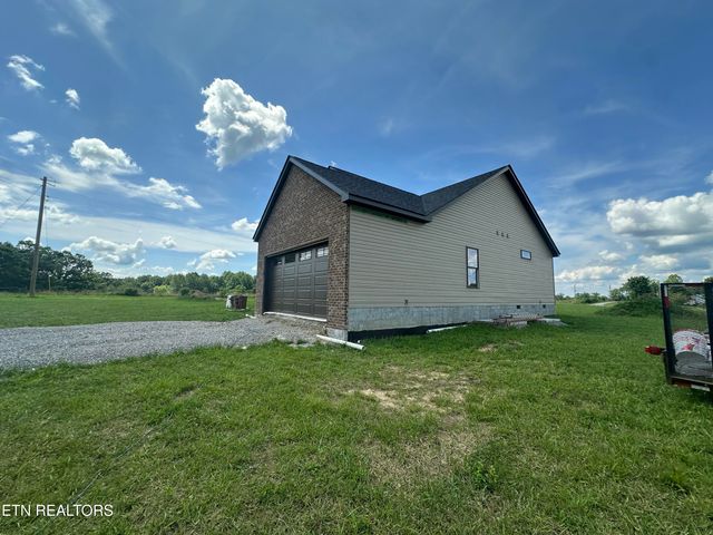 238 Thacker Rd, Grimsley, TN 38565