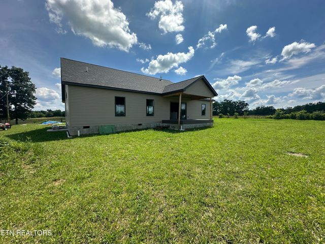 238 Thacker Rd, Grimsley, TN 38565