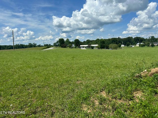 238 Thacker Rd, Grimsley, TN 38565