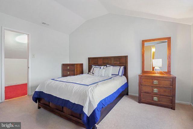 98 WINCHESTER DR, Hightstown, NJ 08520