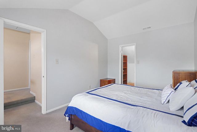 98 WINCHESTER DR, Hightstown, NJ 08520