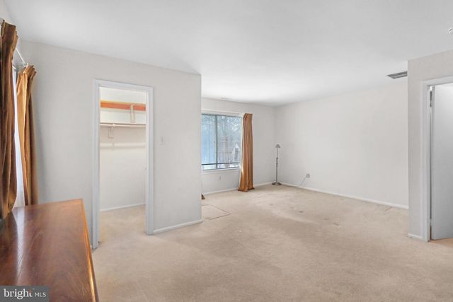 98 WINCHESTER DR, Hightstown, NJ 08520