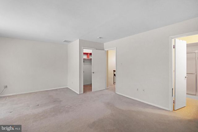 98 WINCHESTER DR, Hightstown, NJ 08520