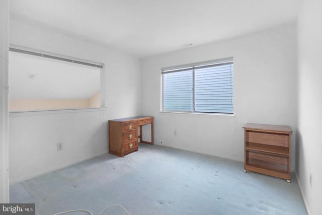 98 WINCHESTER DR, Hightstown, NJ 08520