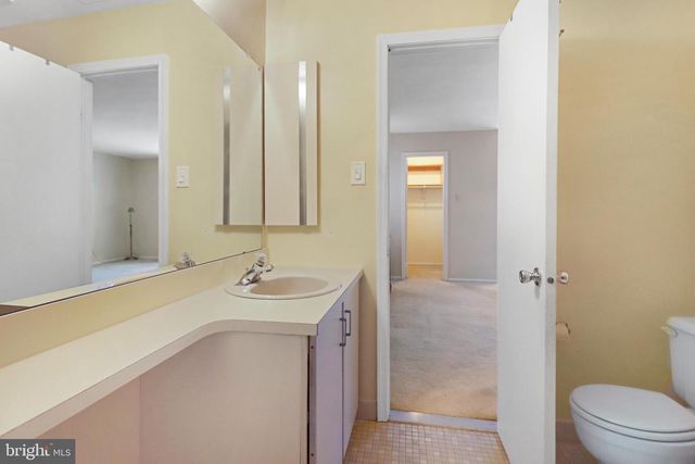 98 WINCHESTER DR, Hightstown, NJ 08520