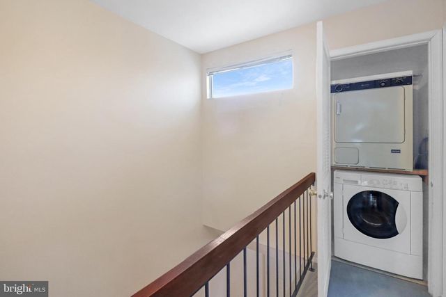 98 WINCHESTER DR, Hightstown, NJ 08520