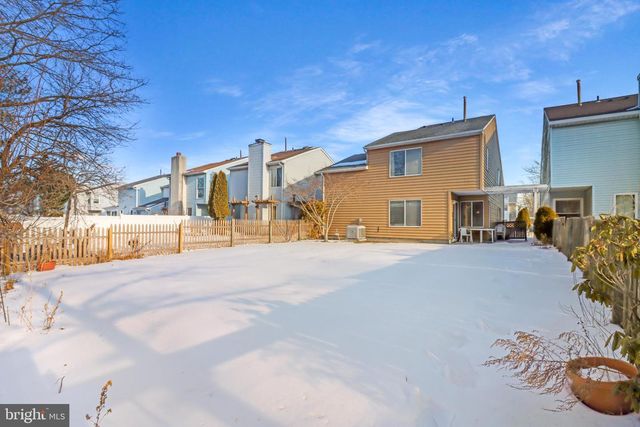 98 WINCHESTER DR, Hightstown, NJ 08520