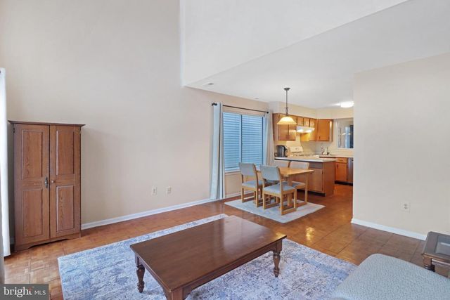 98 WINCHESTER DR, Hightstown, NJ 08520