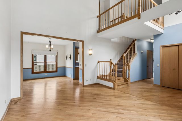 615 Wood Creek Drive, Antioch, IL 60002