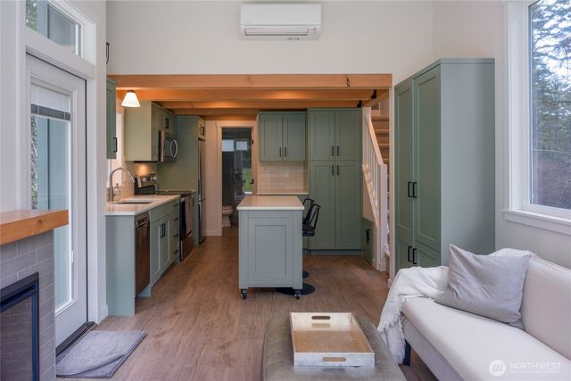25 Eliza Lane, Lopez Island, WA 98261