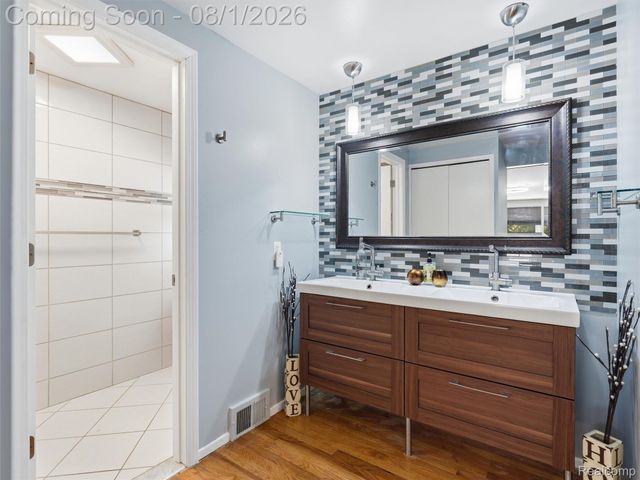 2921 Baylis Drive, Ann Arbor, MI 48108