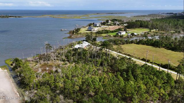 181 Old Carteret Road, Smyrna, NC 28579