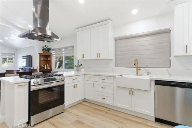 1019 Meadowview Court, Corona, CA 92880