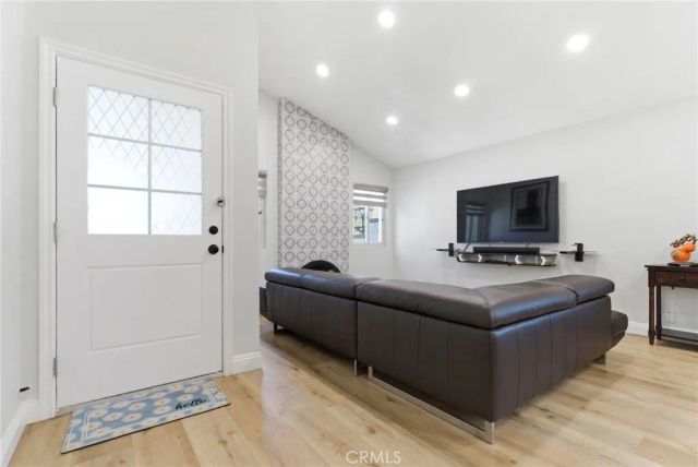 1019 Meadowview Court, Corona, CA 92880