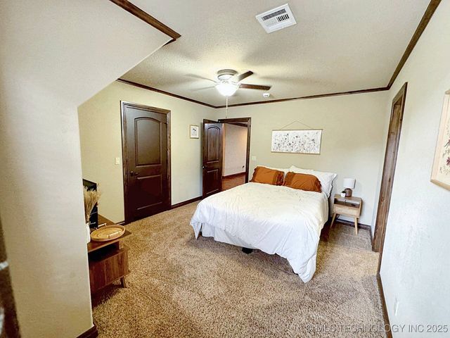 21149 S Highway View Drive, Tahlequah, OK 74464