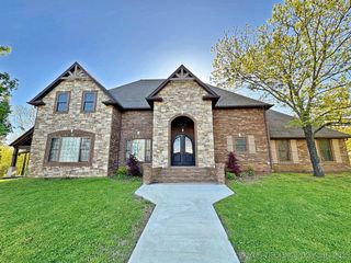 21149 S Highway View Drive, Tahlequah, OK 74464