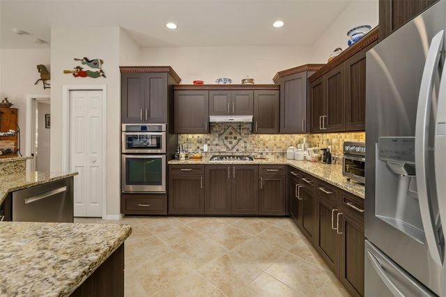 3130 WALTER TRAVIS DRIVE, Sarasota, FL 34240