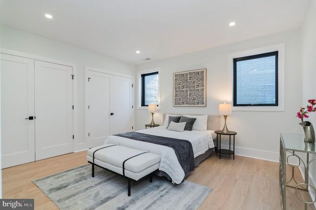 6818 BARRETT RD, Falls Church, VA 22042