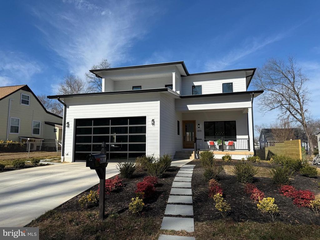 6818 BARRETT RD, Falls Church, VA 22042