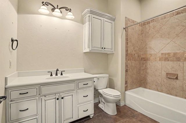 5605 NW 124th Street, Oklahoma City, OK 73142