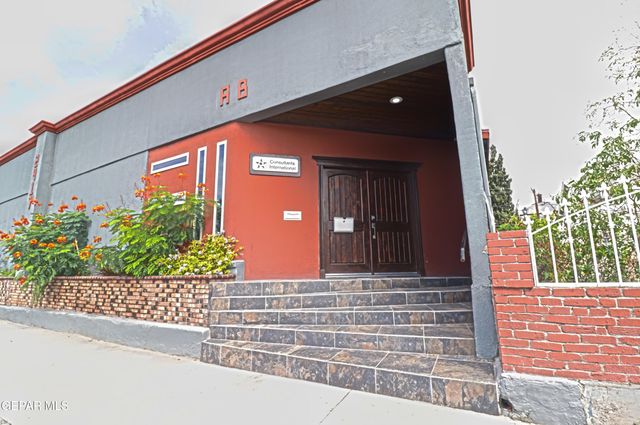 2417 Yandell Drive, El Paso, TX 79903