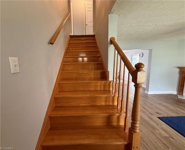 108 King Arthur Drive, King, NC 27021