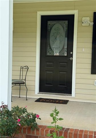 108 King Arthur Drive, King, NC 27021