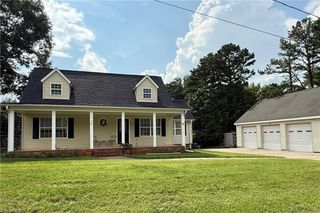 108 King Arthur Drive, King, NC 27021