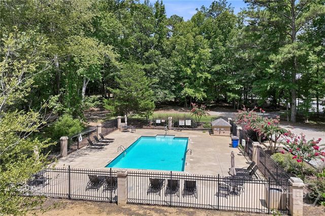 256 Wood Lake Drive, Athens, GA 30606