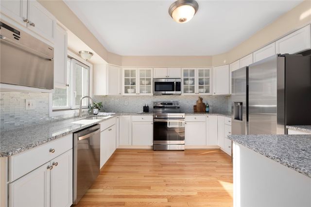 127 Beacon Avenue, Warwick, RI 02889