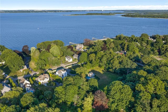 127 Beacon Avenue, Warwick, RI 02889