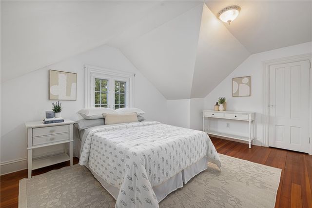 127 Beacon Avenue, Warwick, RI 02889