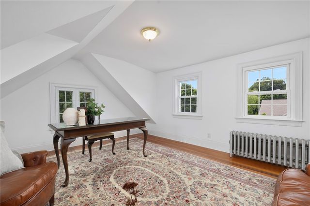 127 Beacon Avenue, Warwick, RI 02889