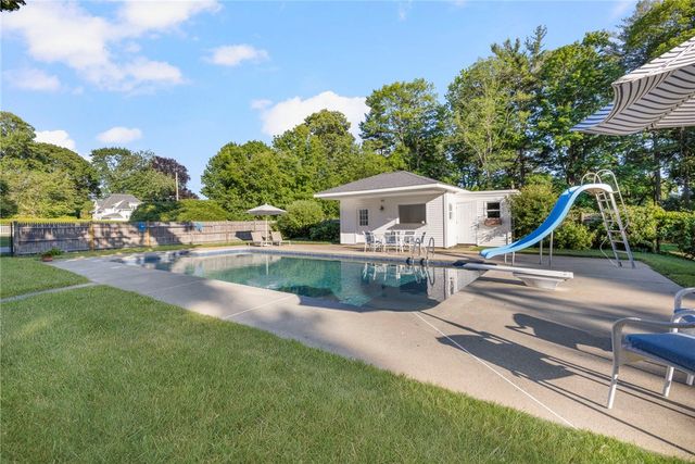 127 Beacon Avenue, Warwick, RI 02889