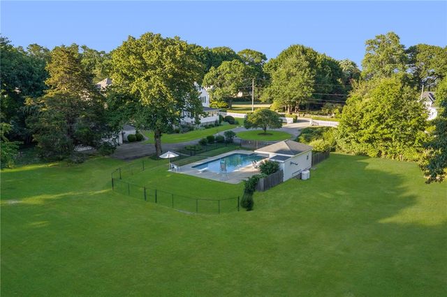 127 Beacon Avenue, Warwick, RI 02889