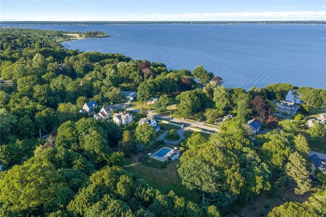 127 Beacon Avenue, Warwick, RI 02889