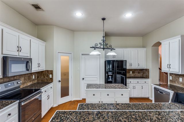 8312 Teja Trail, Benbrook, TX 76126